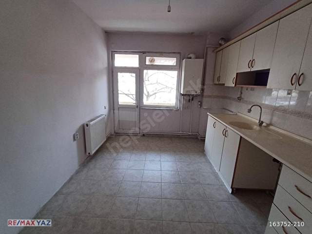 RE/MAX YAZDAN PAŞAALANI MAH. 3+1 SATILIK DAIRE - Görsel 19