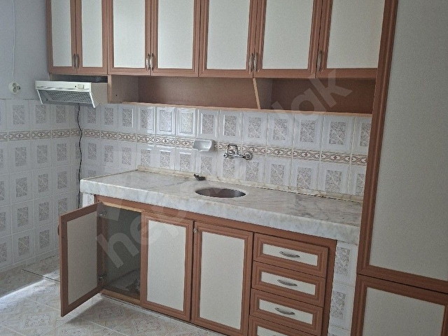 YENİ MAH.PAZAR CİVARI ANAYOL CEPHELİ 2+1KİRALIK DAİRE - Görsel 13