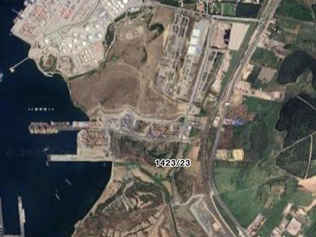 Nemport limanı yakınında yol üzerinde Satılık Arsa - Görsel 2