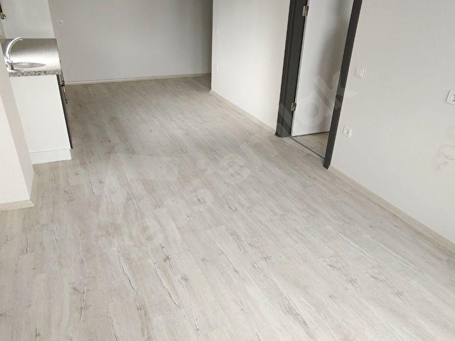 YERDEN ISITMALI KAPALI BALKONLU SIFIR 1+1 KİRALIK DAİRE çınar emlaktan - Görsel 4