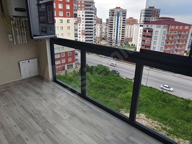 YERDEN ISITMALI KAPALI BALKONLU SIFIR 1+1 KİRALIK DAİRE çınar emlaktan - Görsel 11