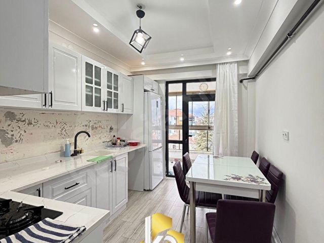 KÖYLÜOĞLU EMLAK’tan KULU ESKİ HASTANE YAKININDA SATILIK 2+1 DAİRE!