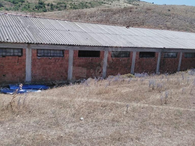 BALIKESİR ERDEK OCAKLARDA YOL YAKINI, ÜZERİNDEKİ 800 M2 YAPI İLE SATILIK TARLA - Görsel 16