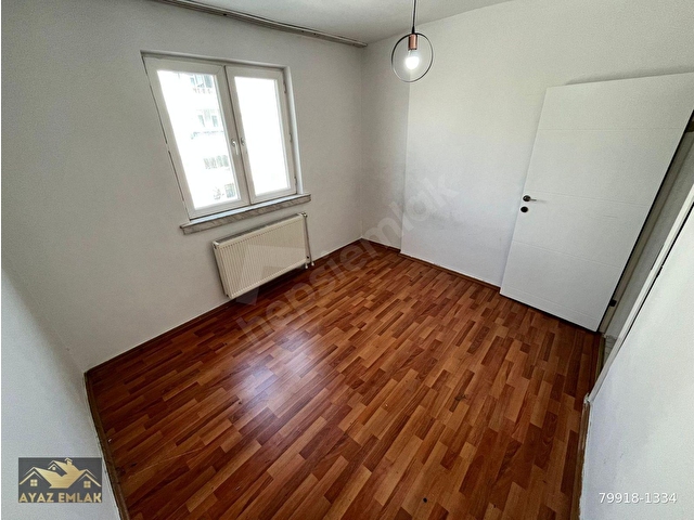 AYAZ EMLAKTAN MALAZGİRT MAHDE 12.CADDE ÜZERİ 3+1 ARA KAT SATILIK DAİRE - Görsel 14