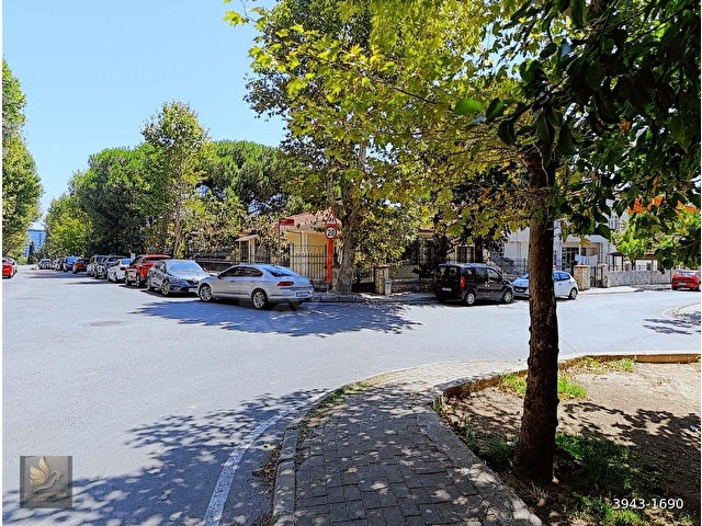 600m2 Arsa içinde 250m2 kapalı alanı bahçeli Müstakil Villa 4+1 - Görsel 22