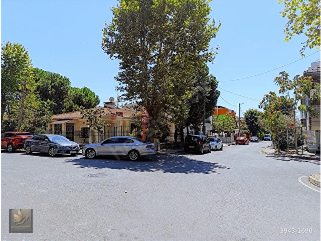 600m2 Arsa içinde 250m2 kapalı alanı bahçeli Müstakil Villa 4+1 - Görsel 25