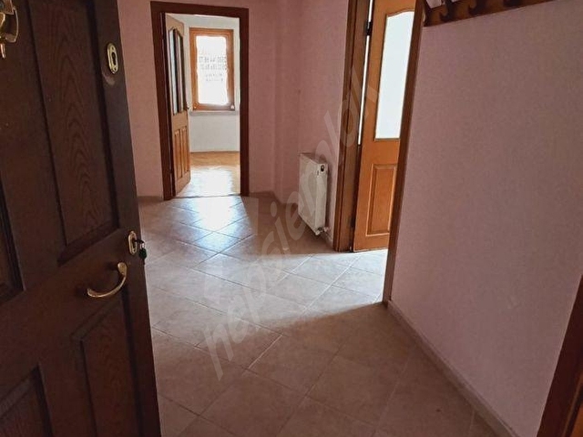 Kiralık 3+1 Yüksek Giriş Daire - Okul Yanı, Merkezi Konum - Görsel 14