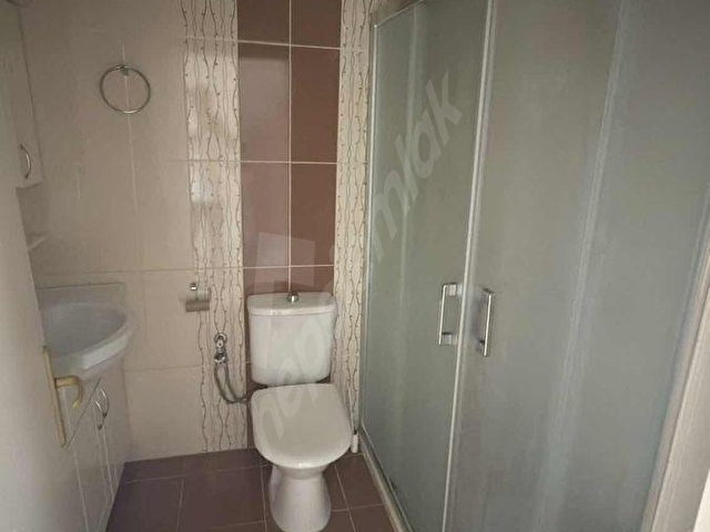 Büyükşehir C Mahallesinde C/15 Blokta 3+1 Temiz Daire (boştur) - Görsel 28