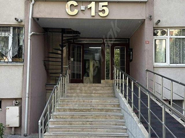 Büyükşehir C Mahallesinde C/15 Blokta 3+1 Temiz Daire (boştur) - Görsel 3