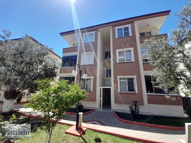BAHADIR EMLAKTAN AVCILAR ALTINDA 2+1 MASRAFSIZ SATILIK DAİRE - Görsel 2