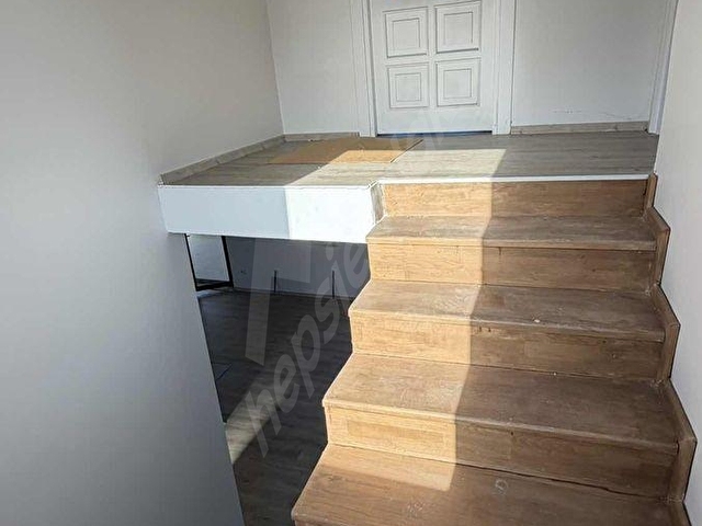 1250m2 Bahçe İçinde Şerefiyeli , Havuzlu 450m2 Villa - Görsel 13