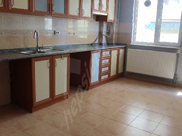 CEYLAN GR. GMDEN BAHÇELİEVLER DE 3+1 145 M2 KİRALIK DAİRE - Görsel 3