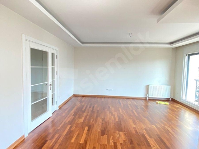 YEŞİLKÖY SAHİL CADDESİNDE  KISMİ DENİZ MANZARALI  3+1 EBEVEYN BANYOLU  ARA KAT - Görsel 26