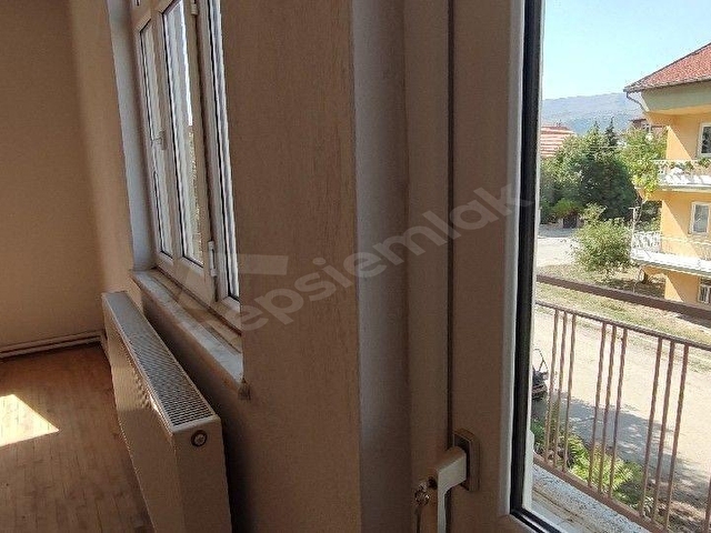 ISPARTA SENİRKENT 3+1 DAİRE VE AYRICA İŞLENİK ÇATI KATI TERASLI - Görsel 5