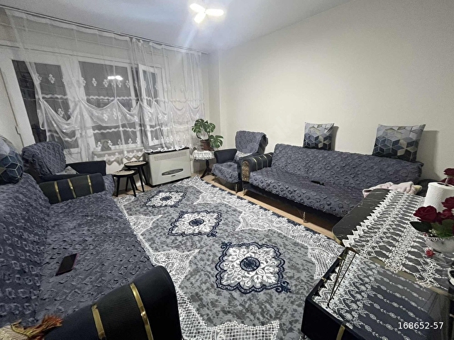 MEHMET AKİFTE SATILIK 2+1 10MT HİSSELİ YATIRIMLIK BAHÇE KAT