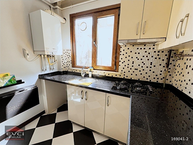EVCİDEN İSKANLI BİNADA ARA KAT BALKONLU 2+1 DAİRE - Görsel 14