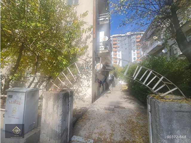 KILIÇARSLAN MAHALLESİNDE YATIRIMLIK 2+1 KOMBİLİ SATILIK DAİRE - Görsel 3