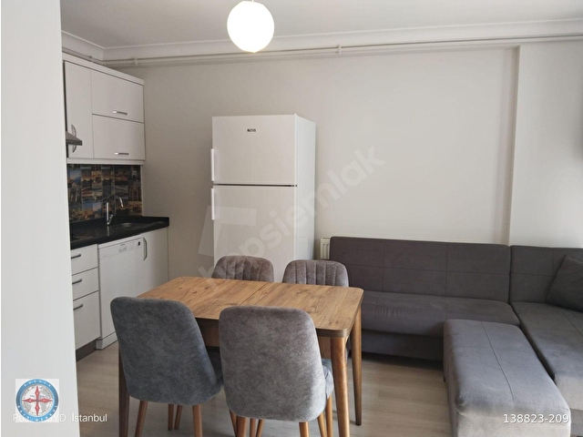 Kadıköy Modada 8 Yaşında Binada Açık Mutfaklı 1+1, 43 m2 Net, Ara Kat EŞYALI Kiralık Daire - Görsel 3