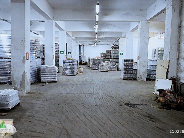 İMALATA VE DEPOLAMAYA UYGUN 1000 + 1500M2 DÜZ GİRİŞLİ İŞYERİ - Görsel 5