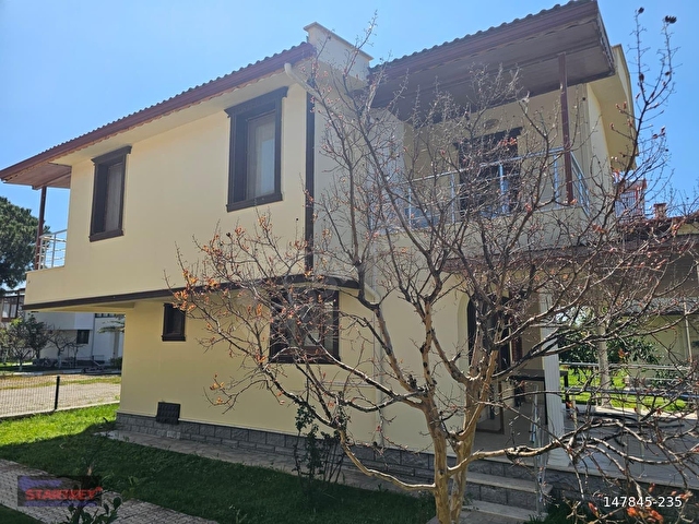 BURHANİYEDE, PLAJA SIFIR SİTE İÇİNDE SATILIK MÜSTAKİL VİLLA - Görsel 9