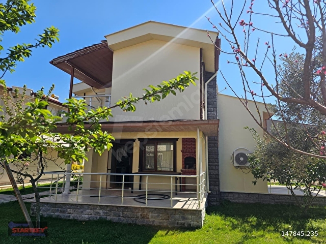BURHANİYEDE, PLAJA SIFIR SİTE İÇİNDE SATILIK MÜSTAKİL VİLLA - Görsel 3