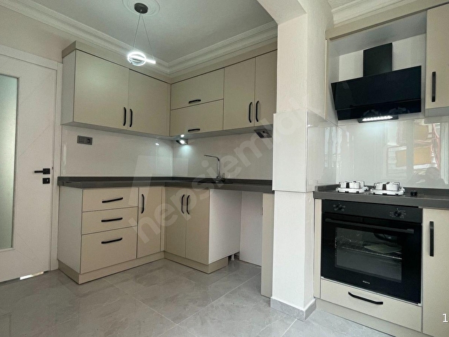 PARLADAN AKÇAYIN KALBİNDE ARA KAT MASRAFSIZ FIRSAT DAİRE !
