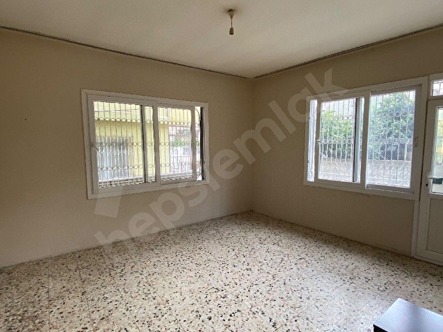 YEŞİLYURT MAHALLESİNDE İBO OSMAN CADDESİNDE 3+1 TERASLI KİRALIK DAİRE - Görsel 13