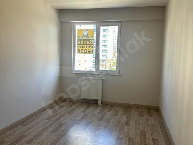 BAŞAKŞEHİR STAR PARK EVLERİ ARA KAT SATILIK DAİRE BOŞ - Görsel 13