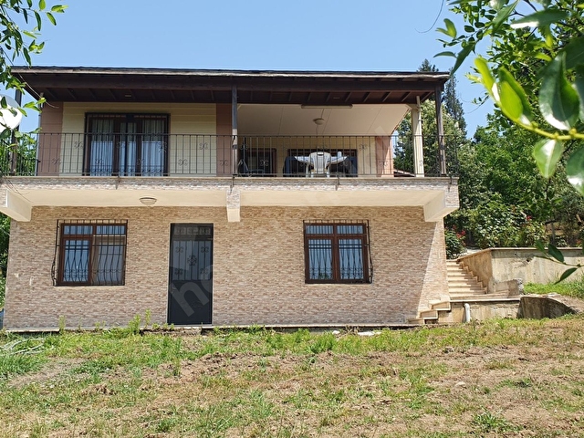 KARAMÜRSEL, İNEBEYLİ, 17.635 m2 CEVİZ BAĞI + 250 m2 ÇİFTLİK EVİ