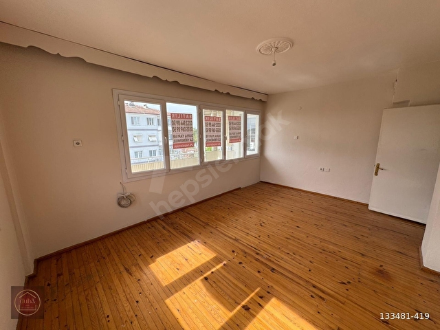 DUHADAN S.DEMİRELDE CADDE ÜZERİ SATILIK ARA KAT DAİRE !!! - Görsel 3