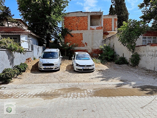 UZUNKÖPRÜ HABİP HOCADA MERKEZİ KONUMDA YATIRIMLIK SATILIK ARSA