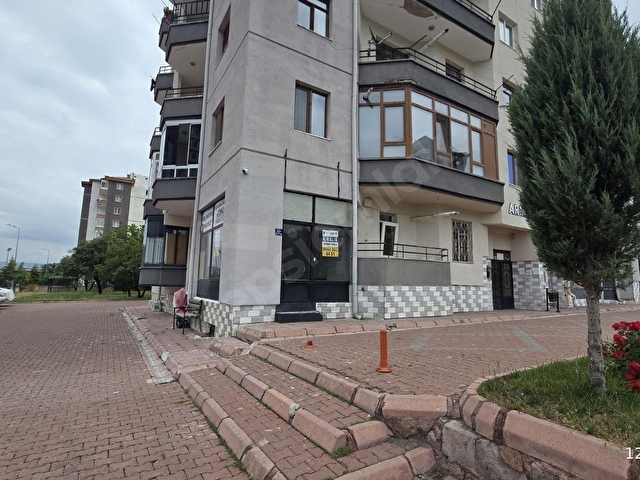 ESENTEPE MAHALLESİNDE KÖŞE BAŞI 50M2 KİRALIK DÜKKAN - Görsel 9