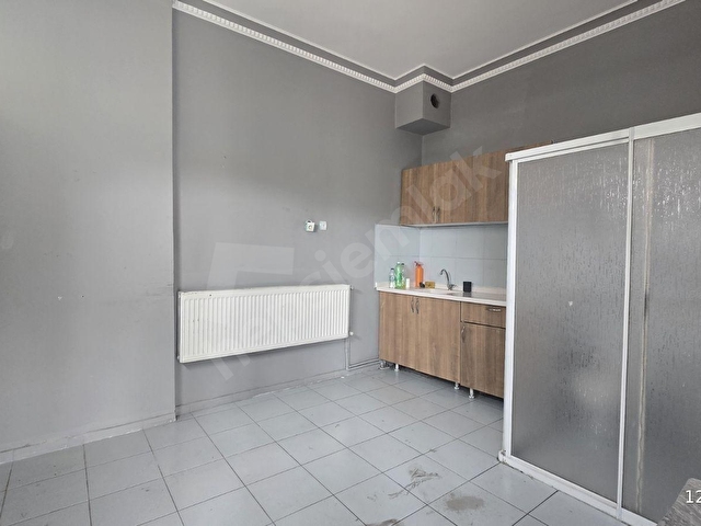 ESENTEPE MAHALLESİNDE KÖŞE BAŞI 50M2 KİRALIK DÜKKAN - Görsel 16