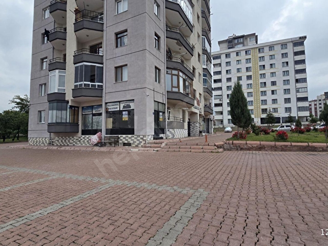 ESENTEPE MAHALLESİNDE KÖŞE BAŞI 50M2 KİRALIK DÜKKAN - Görsel 4