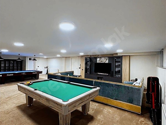 Servergazinin Prestij Noktasında 974 m² Arsada Eşyalı Lüks Villa - Görsel 9
