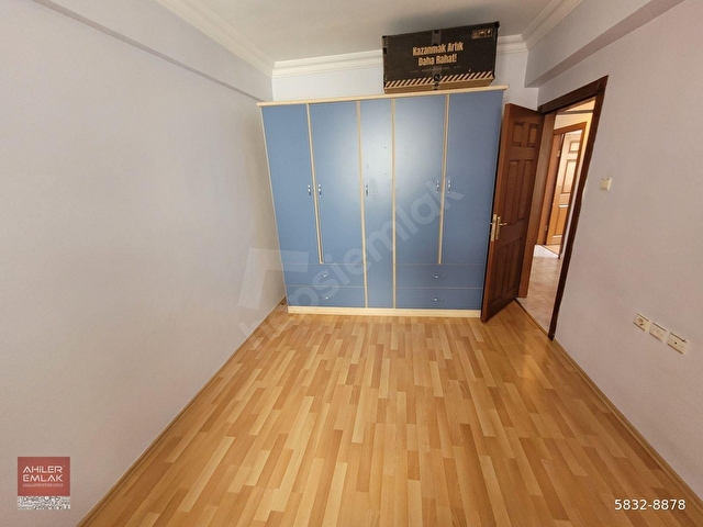 AYVALI SİNEM SOKAKTA KAT KONUMUNDA 3 ODA 1 SALON KİRALIK DAİRE - Görsel 4