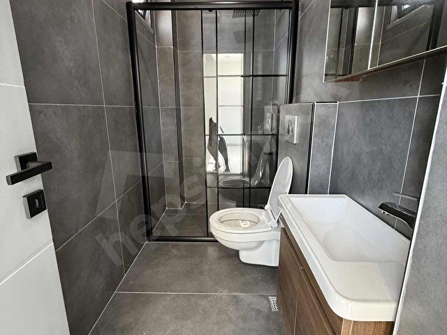 BOLATTAN ÇAMLICANIN EN İYİ LOKASYONUNDA ÖZEL GARAJ ARAKAT 3+1 - Görsel 18