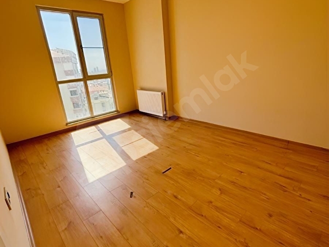 Kartal Yakacık Grand Tower Sitesinde Kiralık Daire - Görsel 4