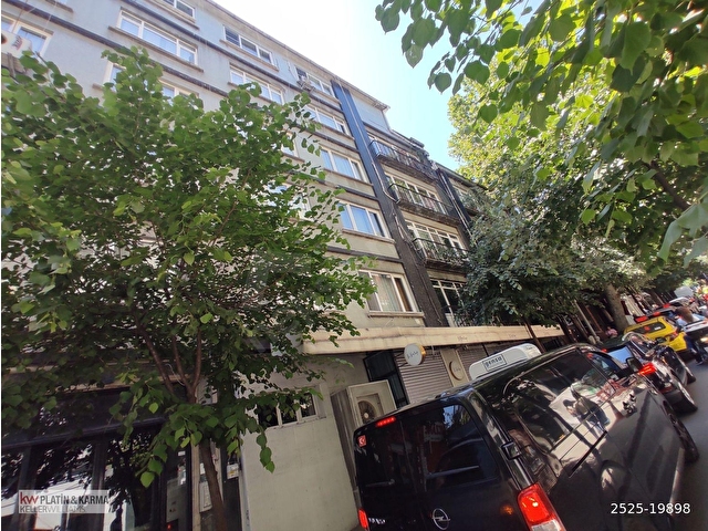 NİŞANTAŞI İHLAMUR ÇIKIŞINDA 160 M² GENİŞ 3,5 ODALI SATILIK DAİRE - Görsel 27
