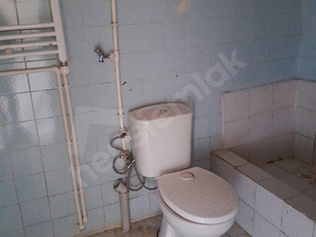 GÖLCÜK  YENİ MAH. 3+1  130 M2 DENİZ MANZARALI  3 KATLININ ARA KATI - Görsel 7