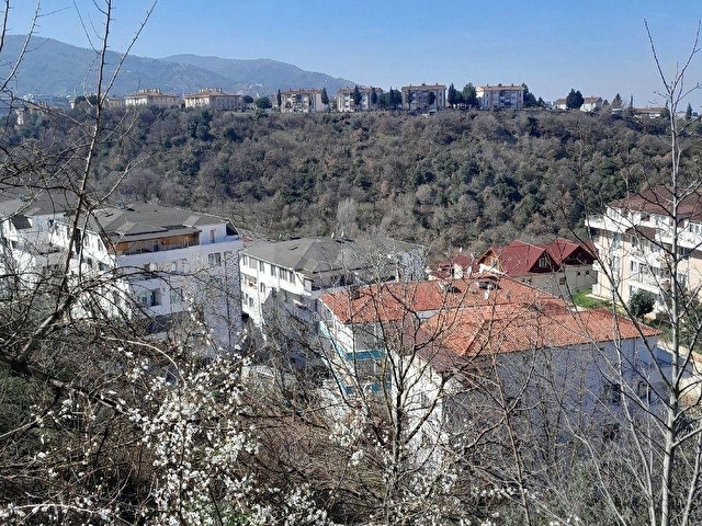 GÖLCÜK  YENİ MAH. 3+1  130 M2 DENİZ MANZARALI  3 KATLININ ARA KATI - Görsel 15