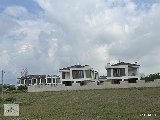 CİHANGİR 2 Sitesi Modern 4+1 İkiz Villa Geniş Bahçe ve Teraslı - Görsel 9