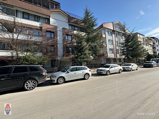 3+1 asansörlü 145 metrekare altında daire var salon bağımsız - Görsel 9