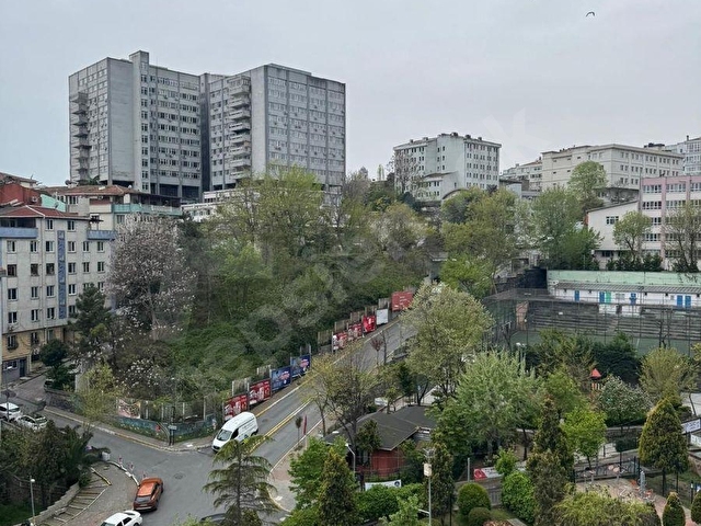 ŞİŞLİ 19 MAYIS CADDE ÜZERİNDE ÖNÜ AÇIK BAKIMLI BOŞ SATILIK DAİRE - Görsel 7