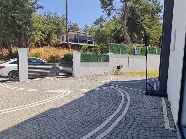 KUŞADASI SOĞUCAKTA 4+1 ÖZEL HAVUZLU VİLLA. - Görsel 28