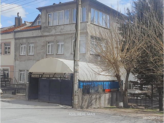 ESKİŞEHİR BAĞLARINDA MESKENLİ 4 KATLI SATILIK DAİRE.