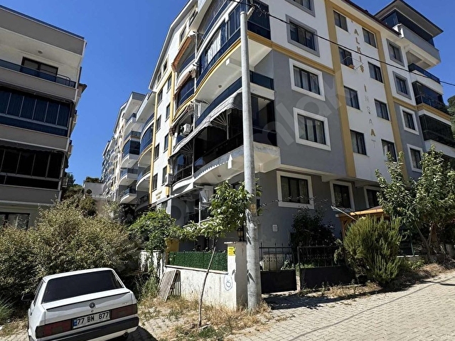 Yılandarın En Prestijli Konumunda Satılık 2+1 Daire - Görsel 8
