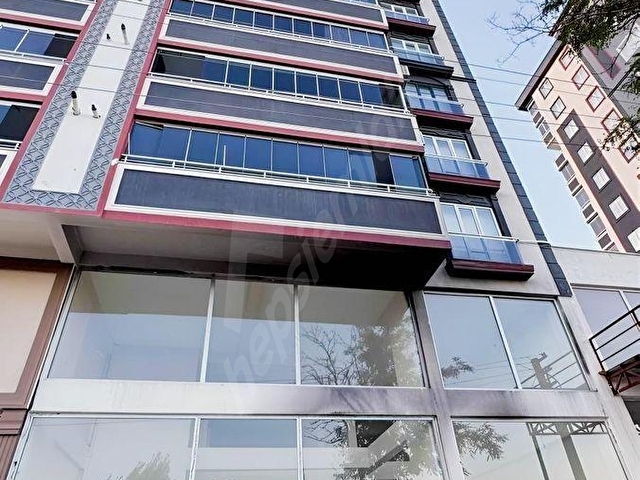Her İş Sektörüne Uygun Satılık 200 m2 Dükkan