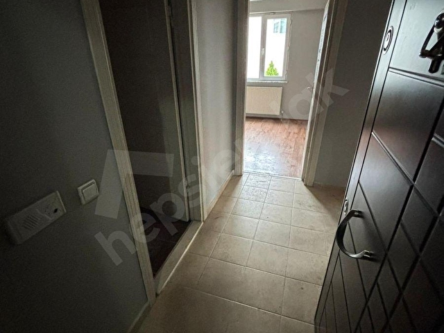 MERKEZİN TAM KALBİNDE! Başiskele Barbaros’ta 2+1 Amerikan Mutfaklı Ara Kat FIRSAT DAİRE! - Görsel 24