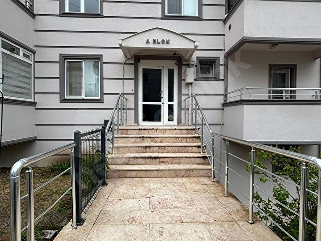 MERKEZİN TAM KALBİNDE! Başiskele Barbaros’ta 2+1 Amerikan Mutfaklı Ara Kat FIRSAT DAİRE! - Görsel 30